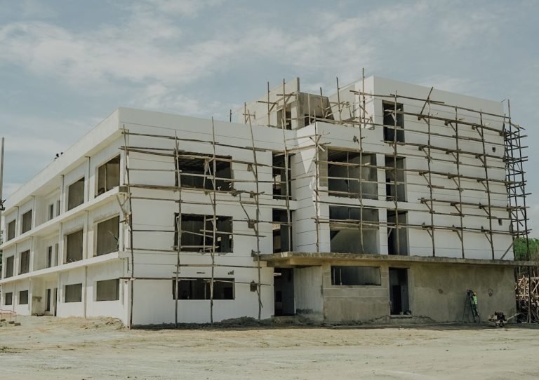 Vicepresidenta supervisa avances en construcción de la UASD-Santiago Rodríguez